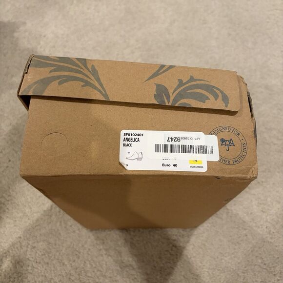 New Sofft Womens Angelica Black Leather Ankle Boots Sz 9 EU 40 Wet Weather Proof - Picture 11 of 11